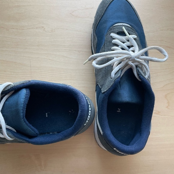 Navy blue Reebok sneakers - Picture 5 of 11